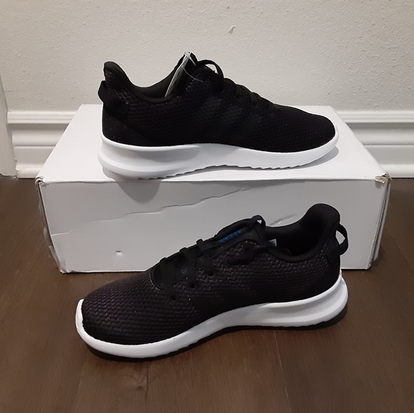 Adidas - Picture 2 of 4